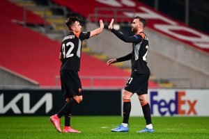 europa-league-napoli-fuori-roma-agli-ottavi