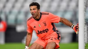 inter-juventus-buffon-tocca-quota-1100-presenze