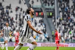 serie-a-juve-batte-samp-3-2-prima-vittoria-allo-stadium