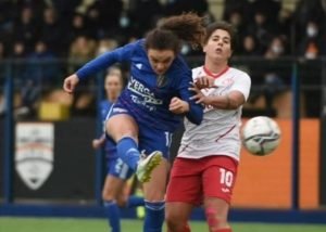 il-como-women-cala-il-poker-contro-la-pink-bari-e-vola-in-testa-alla-classifica