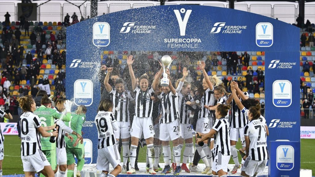 Calcio femminile: la Juventus trionfa in Supercoppa