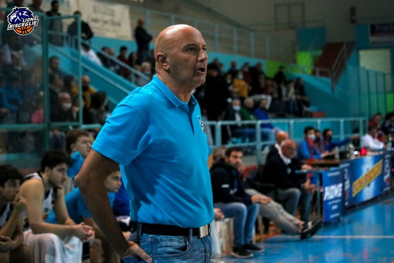 Lions Bisceglie, il percorso prosegue  con coach Luciano Nunzi