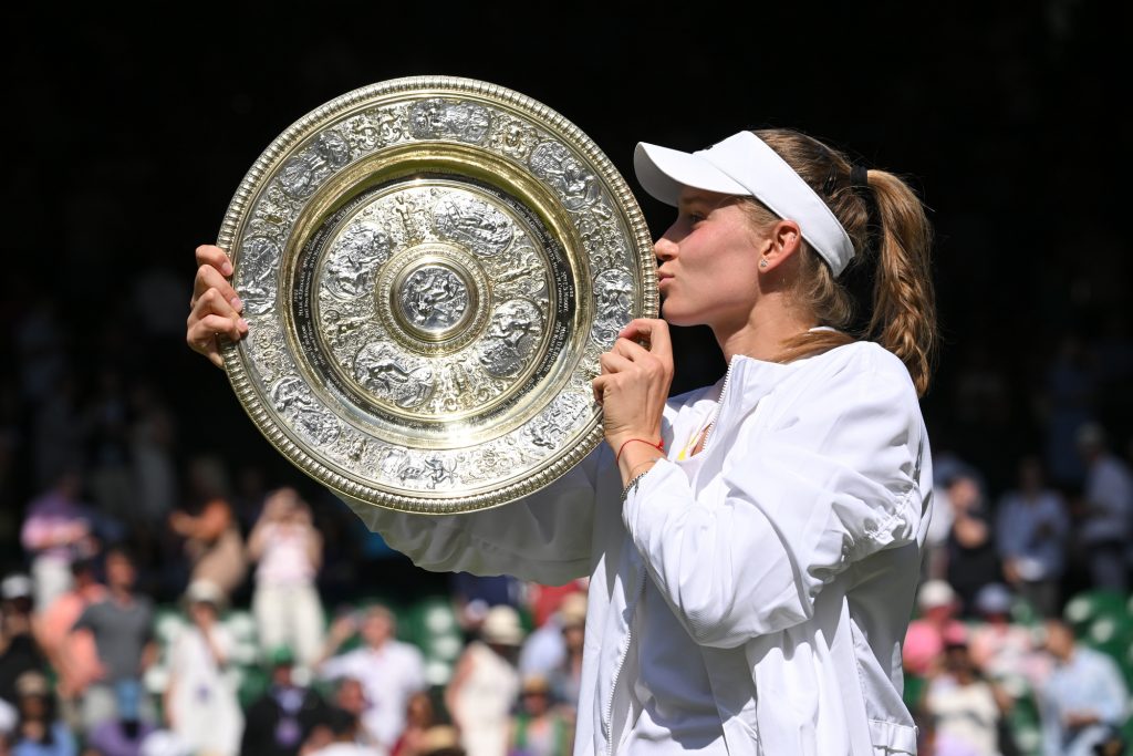 Wimbledon: trionfa Elena Rybakina