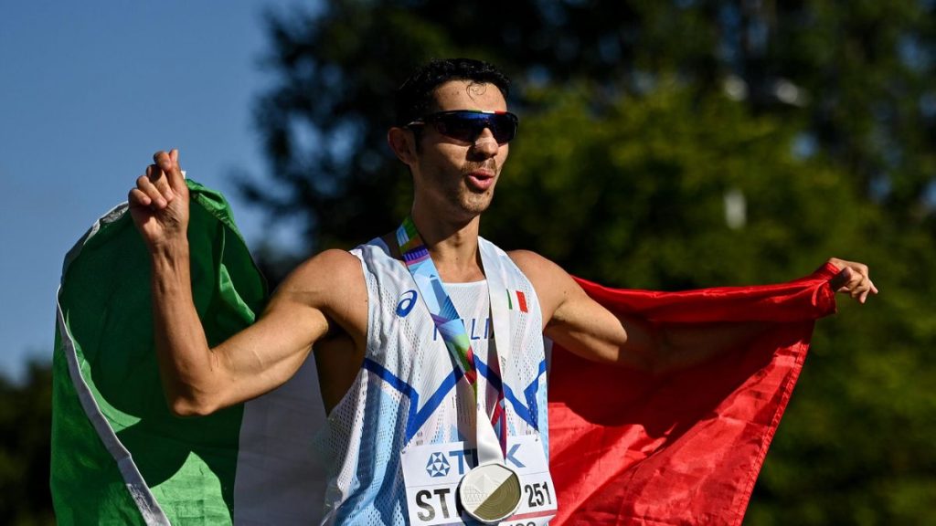 Atletica, Massimo Stano è campione del mondo nella 35 km di marcia