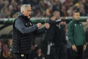 calciomercato-roma-mourinho-ha-scelto-il-rinforzo-in-difesa-arriva-dalla-premier