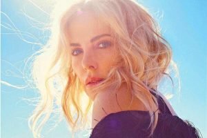 charlize-theron-beauty-make-up-identikit-dellatomica-ex-bionda