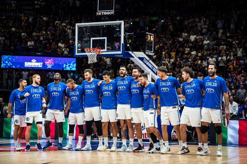 Europei di basket: l’Italia vince 90-56 a Milano con la Gran Bretagna
