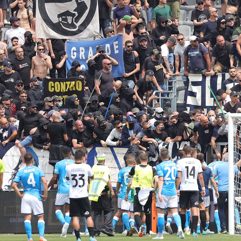 Serie A: 1-0 allo Spezia e il Napoli è temporaneamente in testa