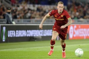 karsdorp-e-pellegrini-in-gruppo-la-roma-recupera-i-pezzi