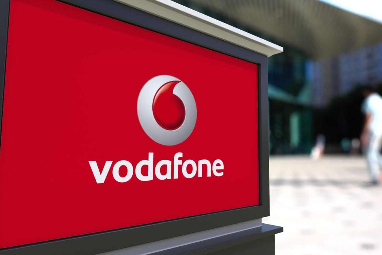 vodafone-interviene-sui-prezzi-semplifica-tariffe-mobili-e-aumenta-costi-sul-fisso