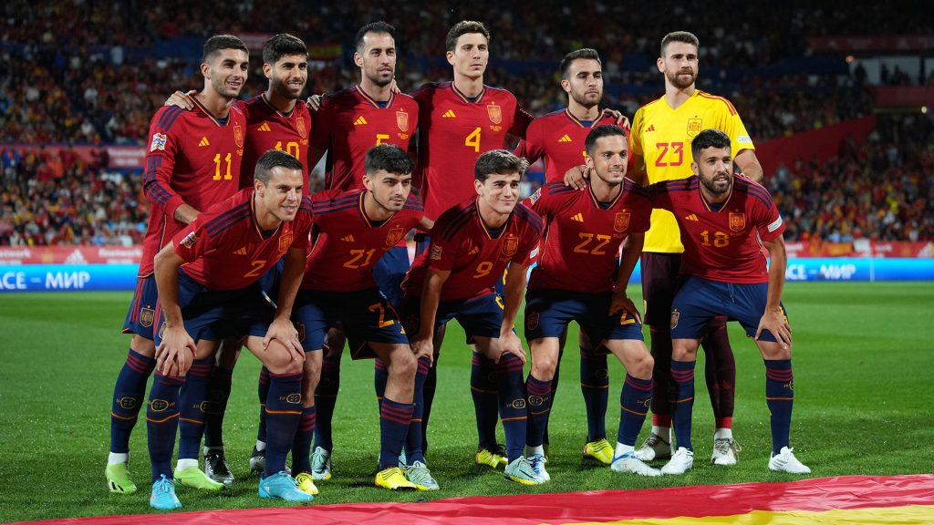 Perché i calciatori spagnoli non cantano l’inno