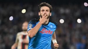 con-il-calciatore-del-2022