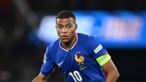 golden-boot-23-24-a-mbappe-sempre-piu-affamato-grazie-ai-compagni-del-psg