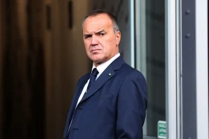 serie-b-spaccata-ma-niente-rinvio-si-vota-sul-nuovo-presidente-e-dossena-si-ritira