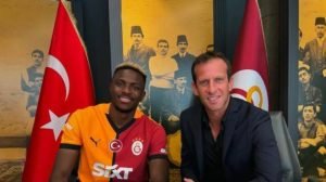 dalla-turchia-il-galatasaray-contatta-osimhen-lui-chiede-tempo-e-lingaggio-e-da-star