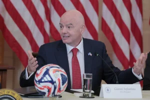 infantino-con-il-mondiale-per-club-stiamo-globalizzando-il-calcio